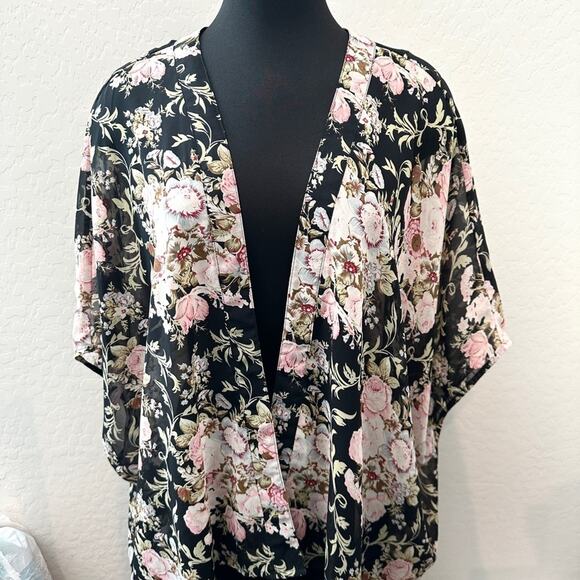 INVESTMENTS | Petites Black Pink Floral Kimono Cardigan | Large / XL - Picture 2 of 7